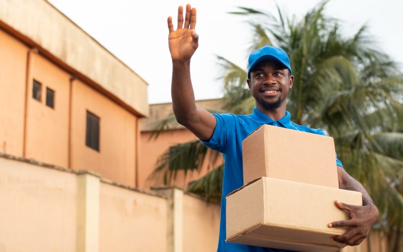 close-up-delivery-person-with-parcels